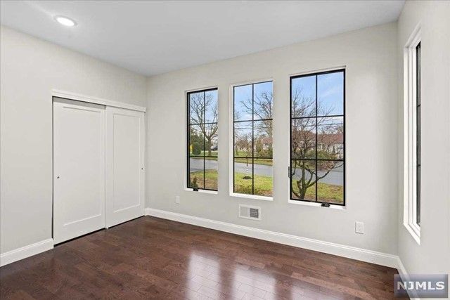 307 Idaho Street, Paramus, NJ 07652