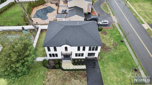 307 Idaho Street, Paramus, NJ 07652