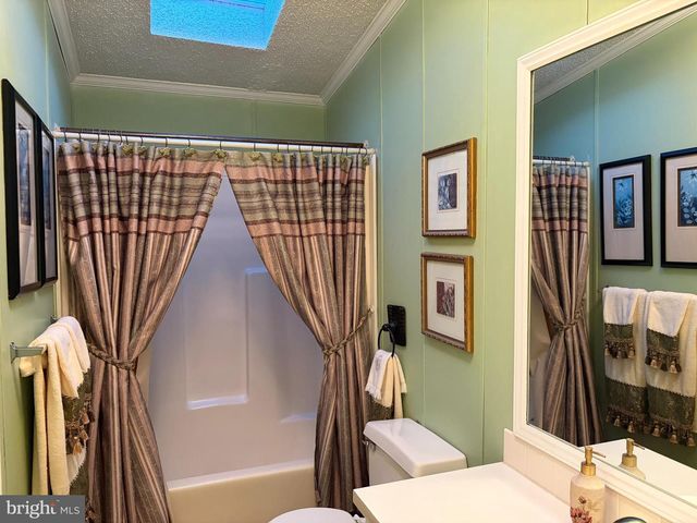 30 GREENBRIAR CT, Harleysville, PA 19438