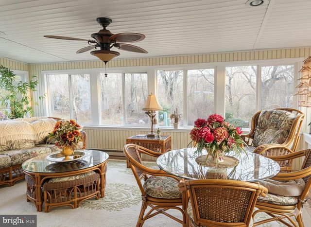 30 GREENBRIAR CT, Harleysville, PA 19438