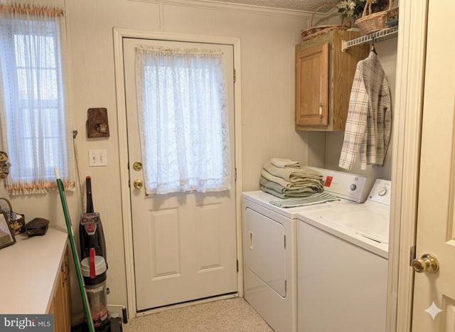 30 GREENBRIAR CT, Harleysville, PA 19438