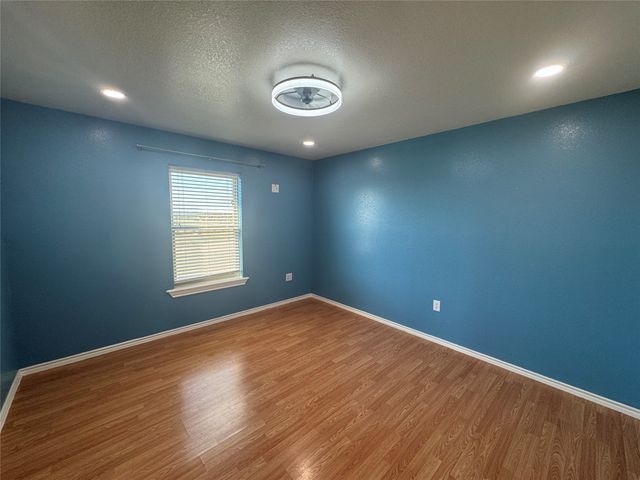 528 County Road 4227, Decatur, TX 76234