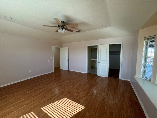 528 County Road 4227, Decatur, TX 76234