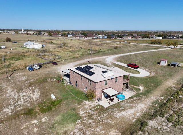 528 County Road 4227, Decatur, TX 76234