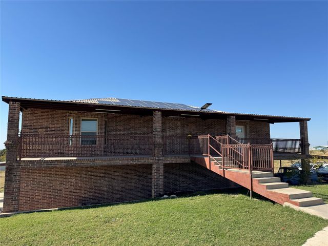 528 County Road 4227, Decatur, TX 76234