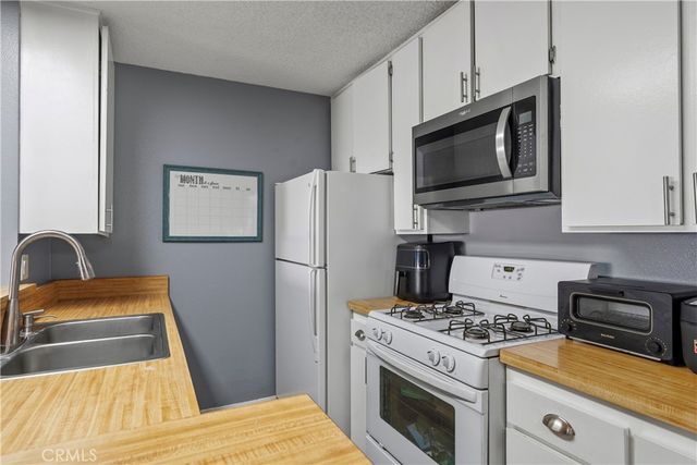 15220 Ocaso Ave. H107, La Mirada, CA 90638