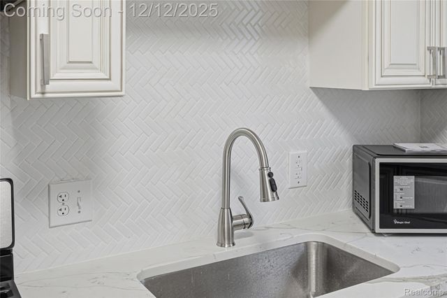 19980 Stoepel Street, Detroit, MI 48221