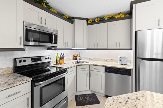 3802 42ND STREET COURT W 31, Bradenton, FL 34205