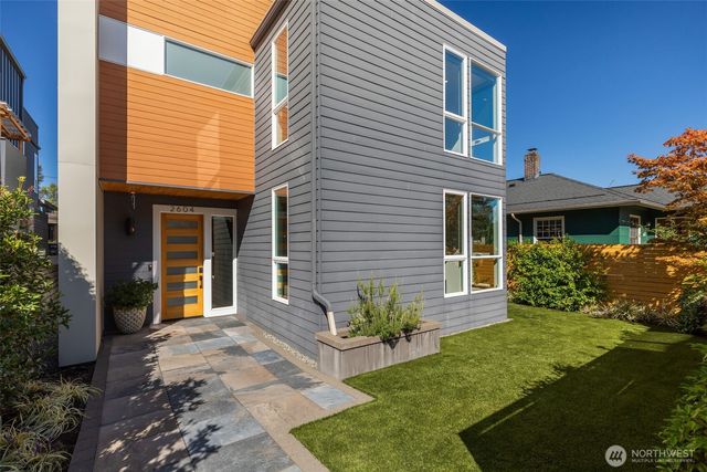 2604 E Ward Street, Seattle, WA 98112