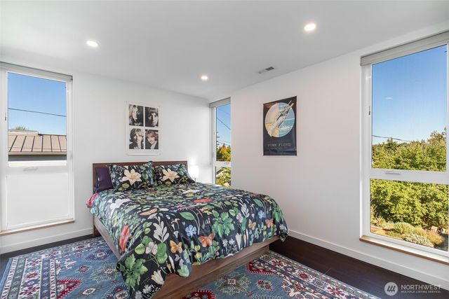 2604 E Ward Street, Seattle, WA 98112