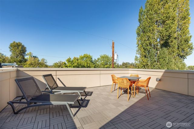 2604 E Ward Street, Seattle, WA 98112