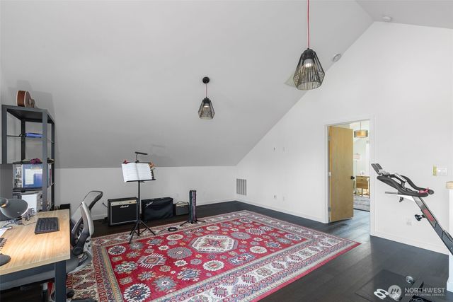 2604 E Ward Street, Seattle, WA 98112
