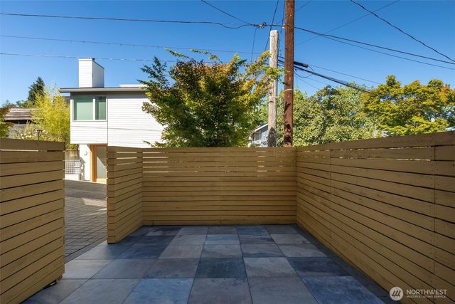 2604 E Ward Street, Seattle, WA 98112
