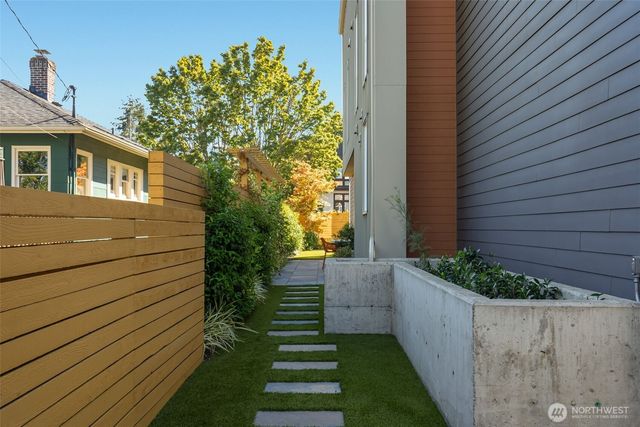 2604 E Ward Street, Seattle, WA 98112