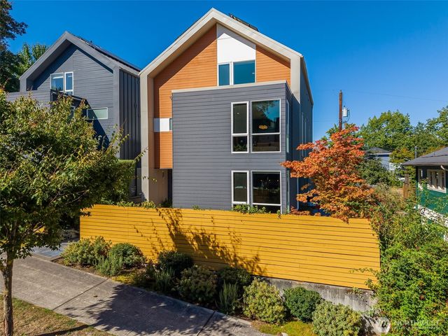 2604 E Ward Street, Seattle, WA 98112