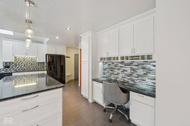 429 Sonhatsett Drive, Westfield, IN 46074