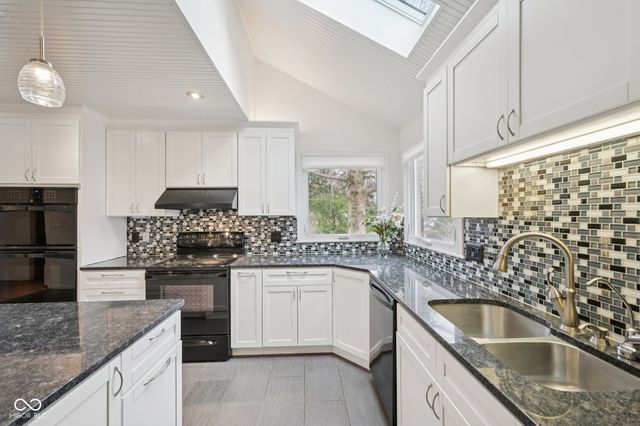 429 Sonhatsett Drive, Westfield, IN 46074