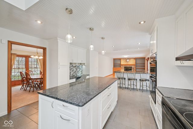 429 Sonhatsett Drive, Westfield, IN 46074