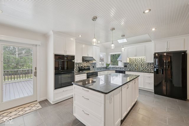 429 Sonhatsett Drive, Westfield, IN 46074