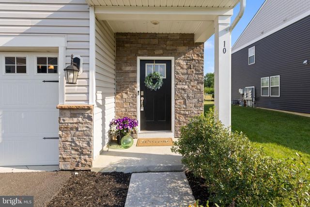 10 ROBERTA WAY, Medford, NJ 08055