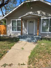 2051 Martin Luther King, San Antonio, TX 78203