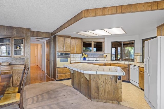 23827 Woodhaven Pl, Auburn, CA 95602