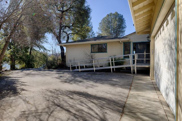 23827 Woodhaven Pl, Auburn, CA 95602