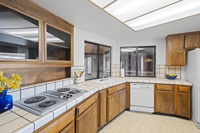 23827 Woodhaven Pl, Auburn, CA 95602