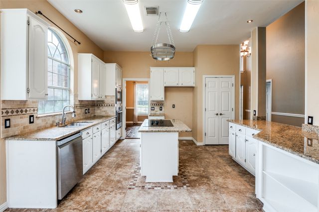 5613 Vicksburg Place, Frisco, TX 75035