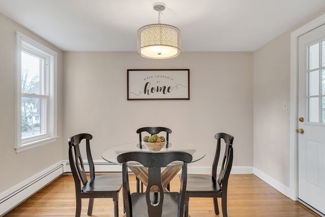 24 Ledgelawn Ave, Lexington, MA 02420