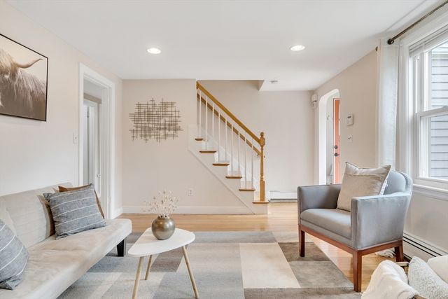 24 Ledgelawn Ave, Lexington, MA 02420