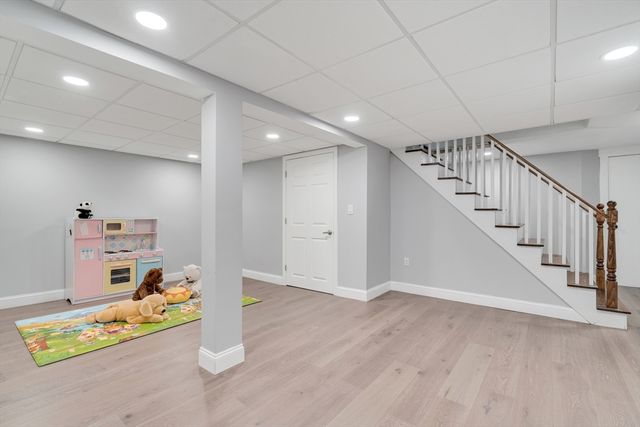 24 Ledgelawn Ave, Lexington, MA 02420