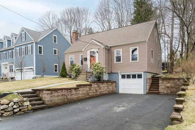 24 Ledgelawn Ave, Lexington, MA 02420
