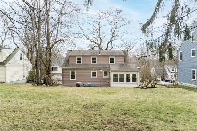24 Ledgelawn Ave, Lexington, MA 02420