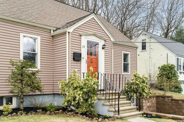24 Ledgelawn Ave, Lexington, MA 02420