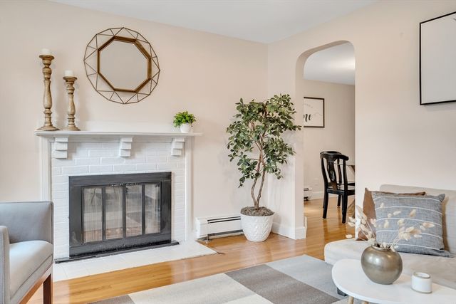 24 Ledgelawn Ave, Lexington, MA 02420