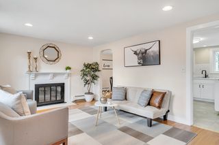 24 Ledgelawn Ave, Lexington, MA 02420