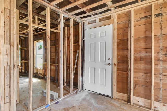 122 Commerce Street, Magnolia, TX 77355