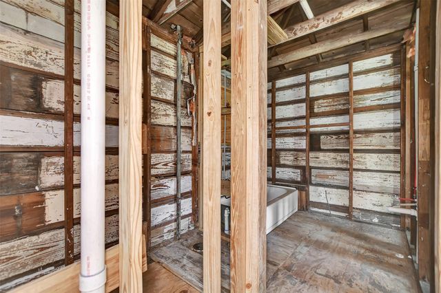 122 Commerce Street, Magnolia, TX 77355