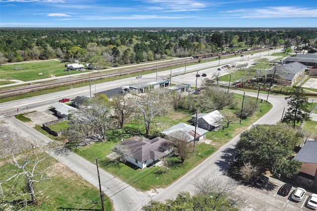 122 Commerce Street, Magnolia, TX 77355