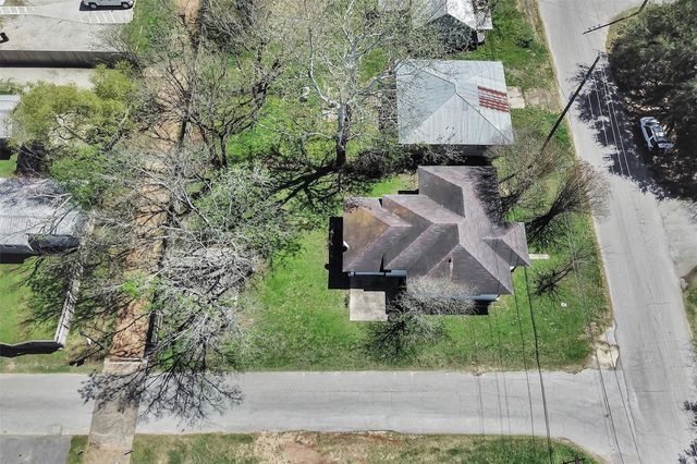 122 Commerce Street, Magnolia, TX 77355