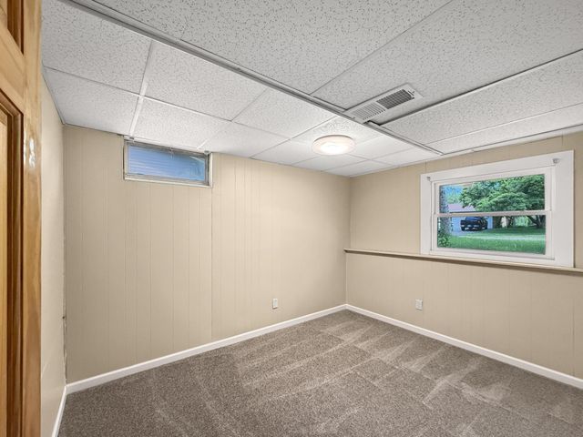 5125 77th Avenue N, Brooklyn Park, MN 55443