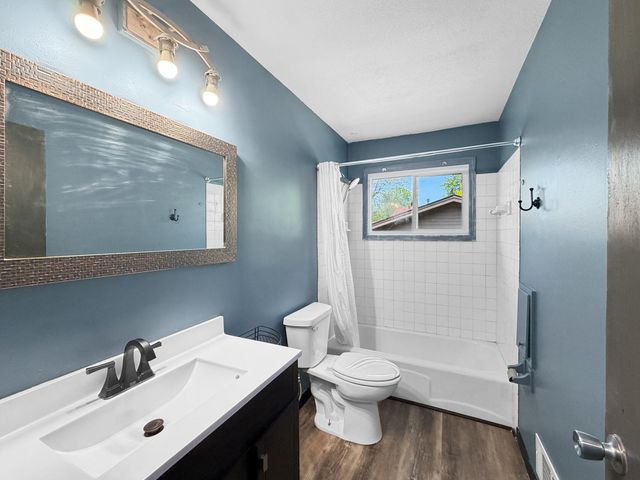 5125 77th Avenue N, Brooklyn Park, MN 55443