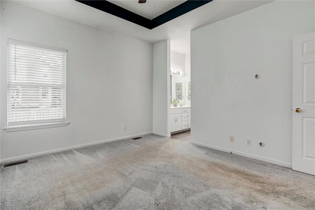 1121 E Frontier Drive, Olathe, KS 66062