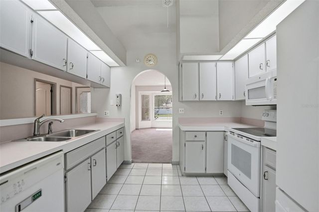 18451 WINDING OAKS BOULEVARD, Hudson, FL 34667