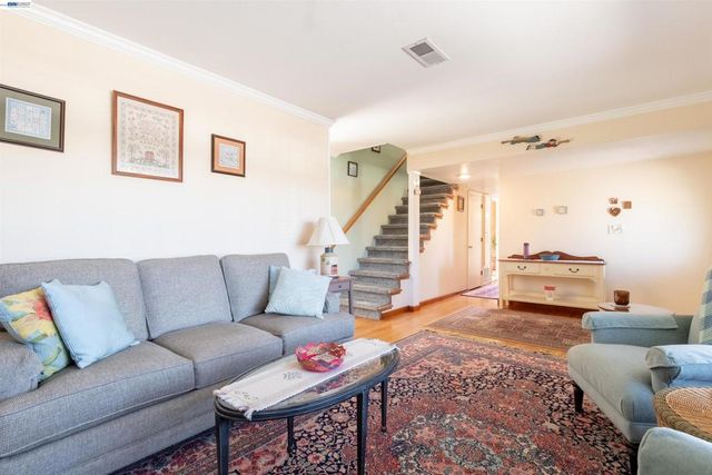 2364 Driftwood Way, San Leandro, CA 94577