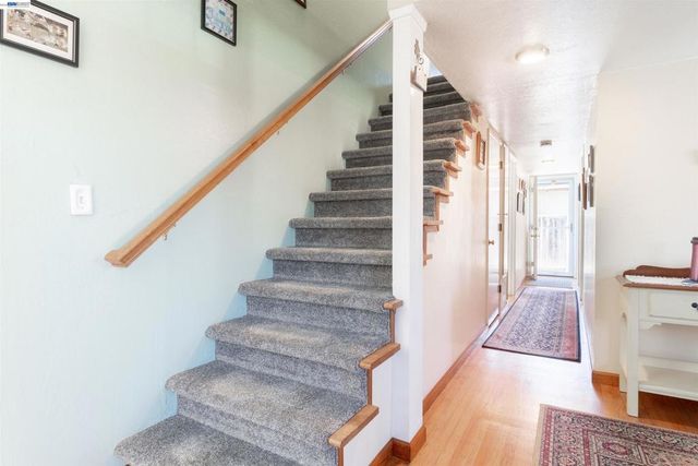 2364 Driftwood Way, San Leandro, CA 94577