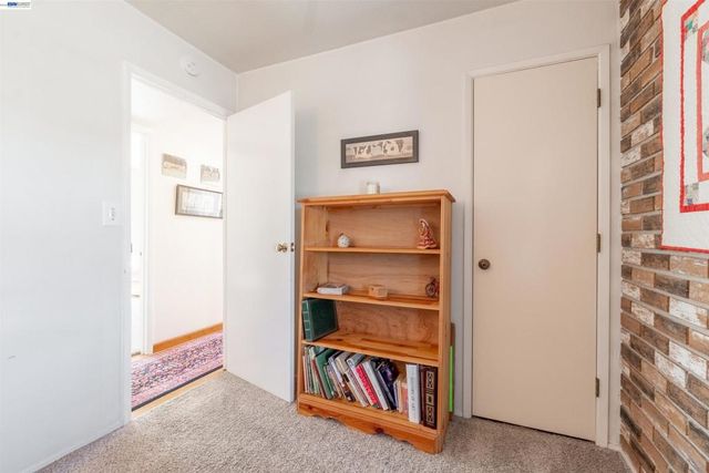 2364 Driftwood Way, San Leandro, CA 94577