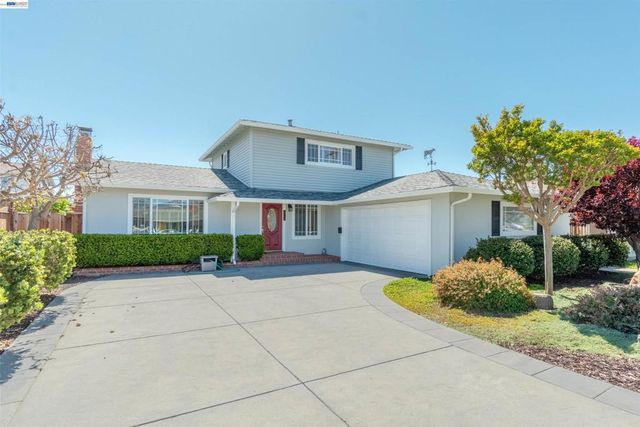 2364 Driftwood Way, San Leandro, CA 94577