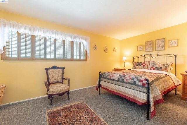 2364 Driftwood Way, San Leandro, CA 94577